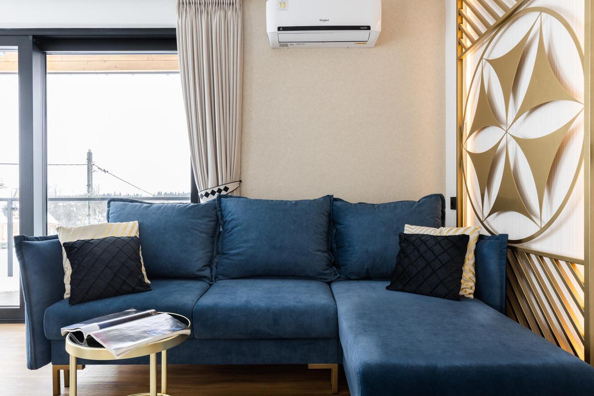 Goralski Family & Apartment