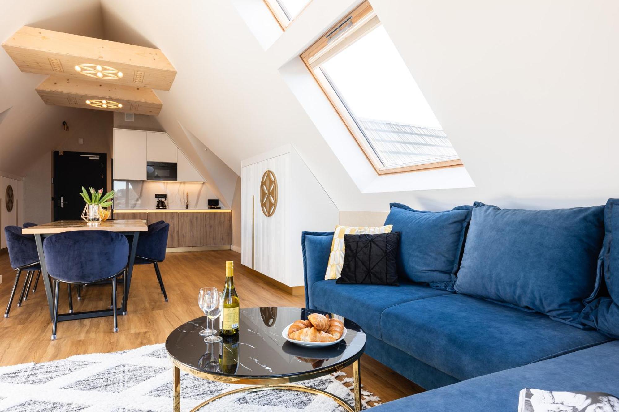 Goralski Family & Apartment