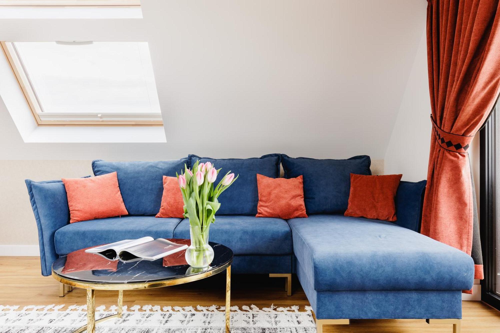 Goralski Family & Apartment *